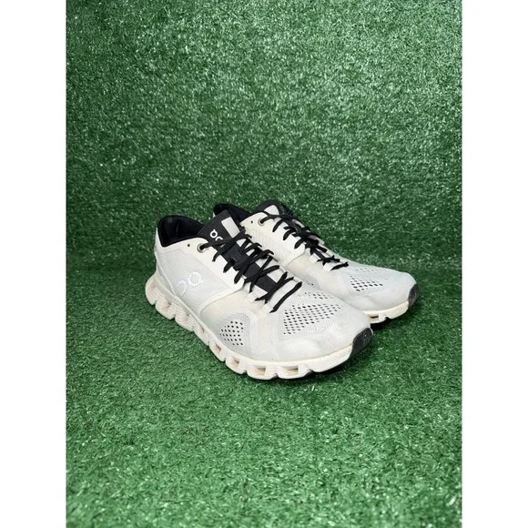 On Cloud X Shoes Women Size 8.5 White Running Shoes Sneakers Lightweight Comfort - Picture 2 of 11